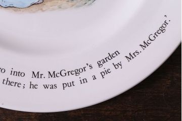 アンティーク雑貨　中古　イギリス Wedgwood(ウェッジウッド)　ピーターラビット　ディナープレート・デザートプレート(洋食器)2枚セット(1)