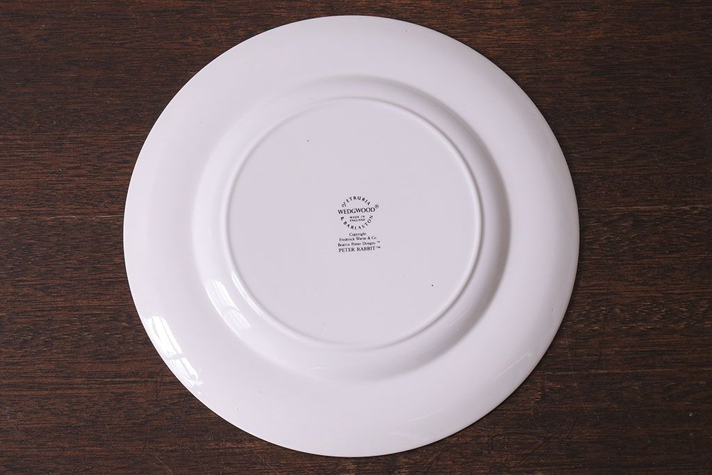 アンティーク雑貨　中古　イギリス Wedgwood(ウェッジウッド)　ピーターラビット　ディナープレート・デザートプレート(洋食器)2枚セット(1)
