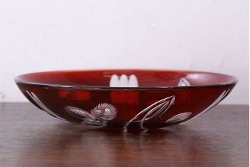 アンティーク雑貨　上品な雰囲気が漂う赤被せ切子ガラス大皿(和食器)