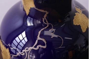 アンティーク雑貨　中古美品　大倉陶園　瑠璃(ルリ)金蝕葡萄　気品漂う花瓶(箱付き)