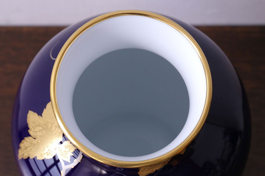 アンティーク雑貨　中古美品　大倉陶園　瑠璃(ルリ)金蝕葡萄　気品漂う花瓶(箱付き)