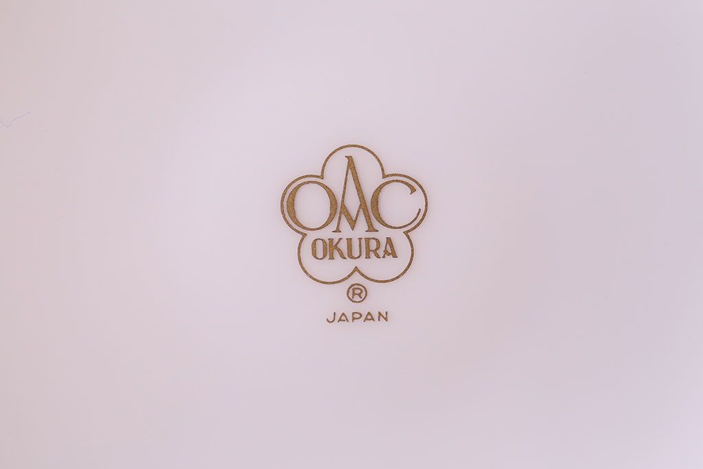 アンティーク雑貨　中古美品　大倉陶園　瑠璃(ルリ)金蝕葡萄　気品漂う花瓶(箱付き)