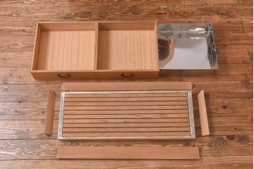 中古　木の質感が味わい深い茶水屋(置き水屋、戸棚、食器棚、茶棚)(1)