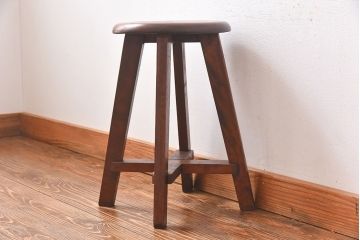 アンティーク雑貨　昭和レトロ　シンプルな丸スツール(椅子、チェア、花台)
