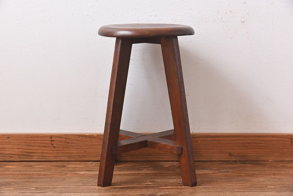 アンティーク雑貨　昭和レトロ　シンプルな丸スツール(椅子、チェア、花台)
