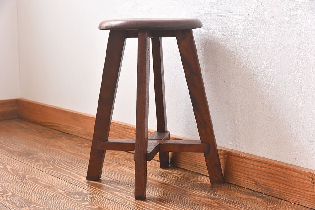 アンティーク雑貨　昭和レトロ　シンプルな丸スツール(椅子、チェア、花台)