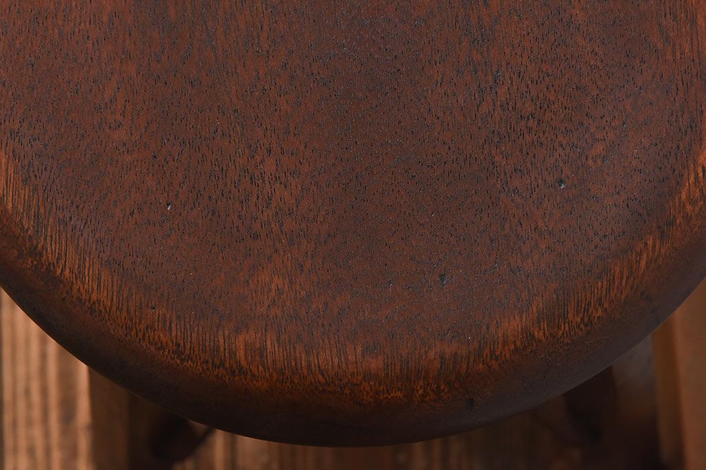 アンティーク雑貨　昭和レトロ　シンプルな丸スツール(椅子、チェア、花台)