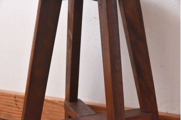 アンティーク雑貨　昭和レトロ　シンプルな丸スツール(椅子、チェア、花台)