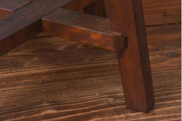 アンティーク雑貨　昭和レトロ　シンプルな丸スツール(椅子、チェア、花台)