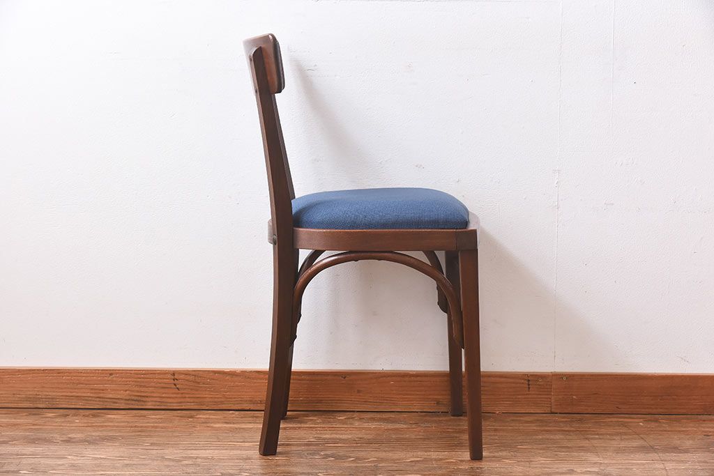 レトロ家具　昭和レトロ　ブナ材　深みのある色合いが魅力のチェア(椅子、ダイニングチェア、ワークチェア)