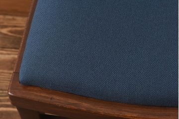 レトロ家具　昭和レトロ　ブナ材　深みのある色合いが魅力のチェア(椅子、ダイニングチェア、ワークチェア)