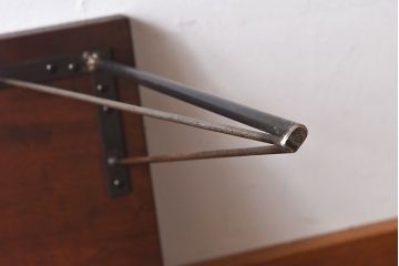 ケヤキ一枚板　古材リメイクの鉄脚ローテーブル(サイドテーブル、カフェテーブル)