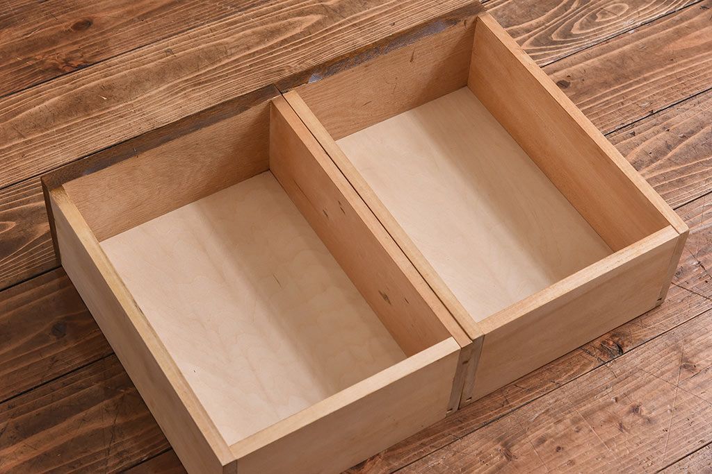 中古　北海道民芸　明るい色味がめずらしい!ナラ材のサイドボード(収納棚、キャビネット)(定価38万円)