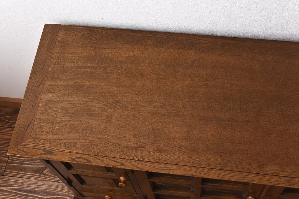 中古　北海道民芸　明るい色味がめずらしい!ナラ材のサイドボード(収納棚、キャビネット)(定価38万円)