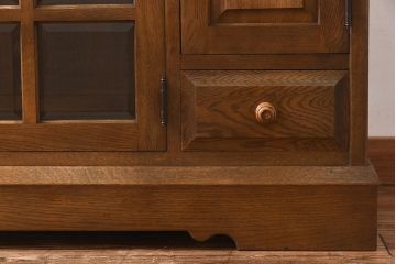 中古　北海道民芸　明るい色味がめずらしい!ナラ材のサイドボード(収納棚、キャビネット)(定価38万円)