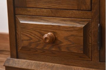 中古　北海道民芸　明るい色味がめずらしい!ナラ材のサイドボード(収納棚、キャビネット)(定価38万円)