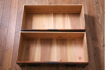 アンティーク家具　和製アンティーク　鉄脚付き　和モダンなローチェスト(箪笥ローボード、衣装箪笥、引き出し)