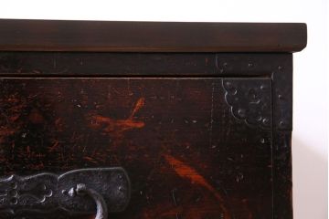 アンティーク家具　和製アンティーク　鉄脚付き　和モダンなローチェスト(箪笥ローボード、衣装箪笥、引き出し)