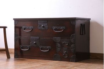 アンティーク家具　和製アンティーク　隠し付き!　和モダンなローチェスト(箪笥ローボード、衣装箪笥、引き出し)