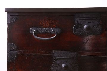 アンティーク家具　和製アンティーク　隠し付き!　和モダンなローチェスト(箪笥ローボード、衣装箪笥、引き出し)