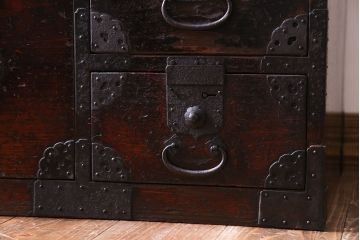 アンティーク家具　和製アンティーク　隠し付き!　和モダンなローチェスト(箪笥ローボード、衣装箪笥、引き出し)