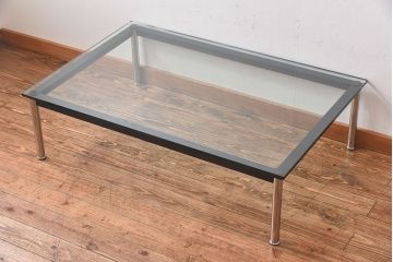 中古　Cassinaixc.社(カッシーナイクスシー)　LC10-P　リビングテーブル(センターテーブル)(定価約39万円)