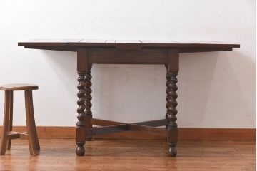 アンティーク家具　イギリスアンティーク　上品なデザインのドローリーフテーブル(エクステンションテーブル、ダイニングテーブル)