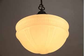 和製アンティーク　ブラケットの意匠が上品な陽刻照明(ペンダントライト、天井照明、吊り下げ照明)