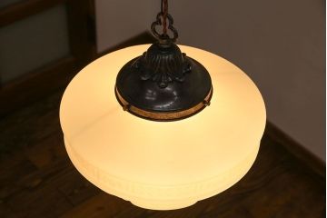 和製アンティーク　ブラケットの意匠が上品な陽刻照明(ペンダントライト、天井照明、吊り下げ照明)