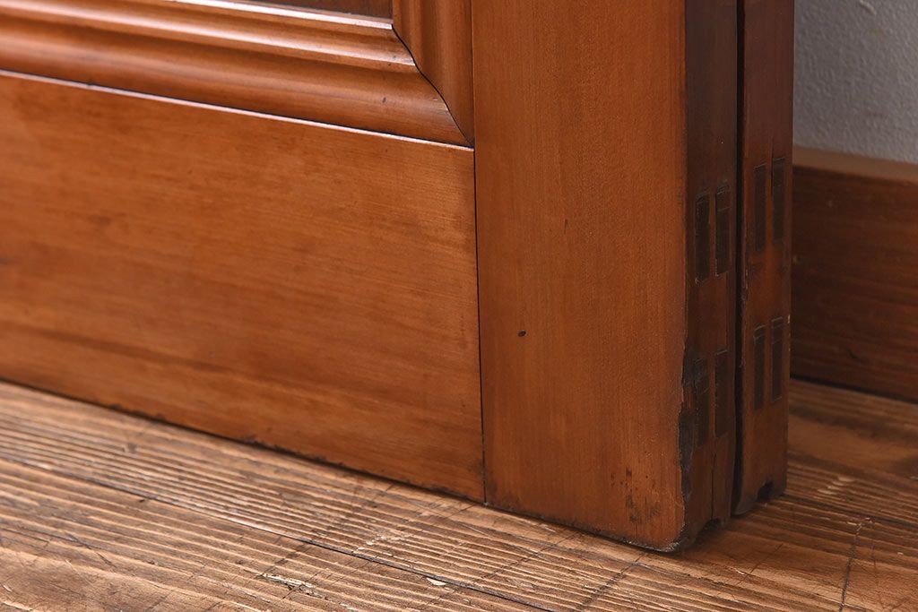 和製アンティーク　腰板ケヤキ材　味わい深い風合いの大きなガラス戸(引き戸、建具)2枚セット