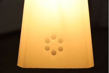 昭和レトロ　落ち着いた雰囲気を漂わせる白いシェード(電笠、天井照明、ペンダントライト)