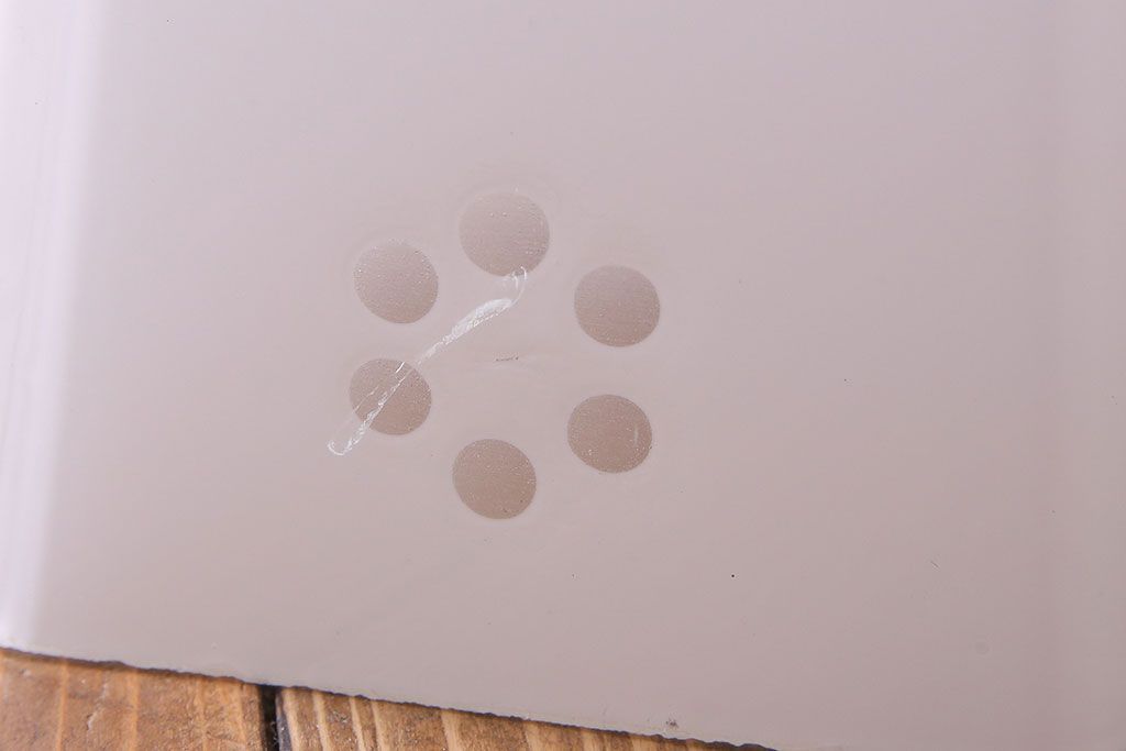 昭和レトロ　落ち着いた雰囲気を漂わせる白いシェード(電笠、天井照明、ペンダントライト)