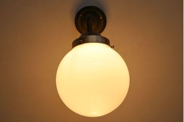 和製アンティーク　丸いフォルムが愛らしいウォールランプ(壁掛け照明)(2)