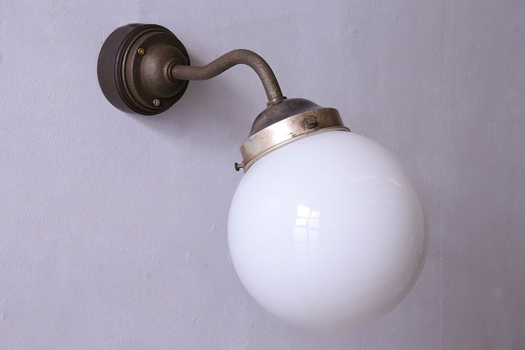 和製アンティーク　丸いフォルムが愛らしいウォールランプ(壁掛け照明)(2)