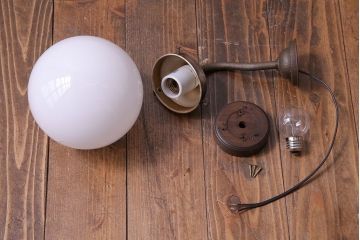 和製アンティーク　丸いフォルムが愛らしいウォールランプ(壁掛け照明)(2)