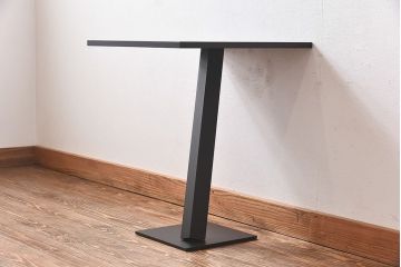 アンティーク雑貨　展示美品　Cassinaixc.社(カッシーナイクスシー)　ELEMENT 681(エレメント)　サイドテーブル(コーヒーテーブル、飾り台)(定価約19万円)