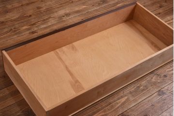 中古　松本民芸家具　シックな雰囲気のワードローブ(洋服タンス、キャビネット)(定価約42万円)