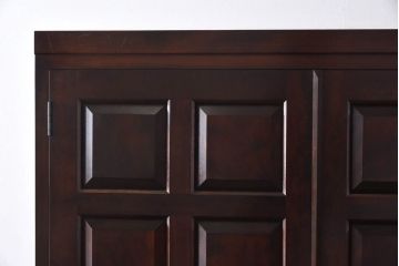 中古　松本民芸家具　シックな雰囲気のワードローブ(洋服タンス、キャビネット)(定価約42万円)