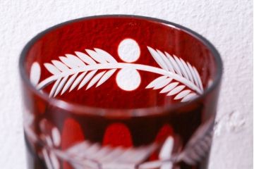 アンティーク雑貨　昭和初期　赤被せ　切子ショットグラス(酒器、和食器)