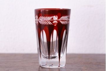 アンティーク雑貨　昭和初期　赤被せ　切子ショットグラス(酒器、和食器)