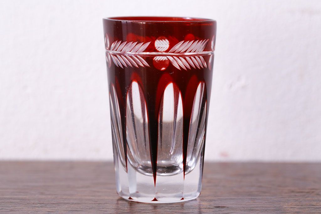 アンティーク雑貨　昭和初期　赤被せ　切子ショットグラス(酒器、和食器)