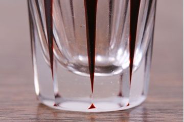 アンティーク雑貨　昭和初期　赤被せ　切子ショットグラス(酒器、和食器)