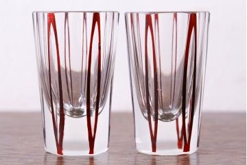 アンティーク雑貨　昭和初期　赤被せ　六角　切子ショットグラス(酒器、和食器)2個セット