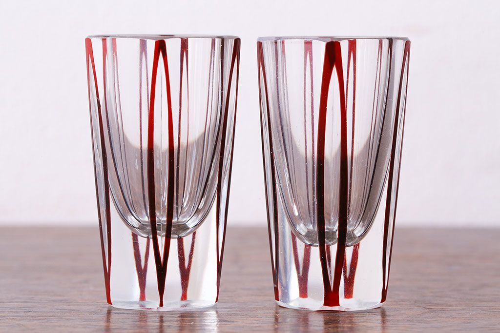 アンティーク雑貨　昭和初期　赤被せ　六角　切子ショットグラス(酒器、和食器)2個セット