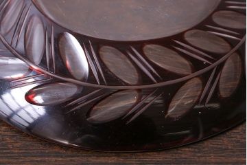 アンティーク雑貨　赤被せ　上品なデザインの切子ガラス小皿(和食器)2個セット