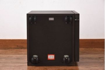 中古美品　Cassinaixc.社(カッシーナイクスシー)　PIVOT wagon(ピヴォットワゴン)　サイドワゴン(サイドテーブル)(定価約15万円)