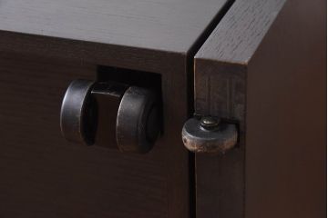 中古美品　Cassinaixc.社(カッシーナイクスシー)　PIVOT wagon(ピヴォットワゴン)　サイドワゴン(サイドテーブル)(定価約15万円)