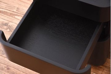 展示美品　Cassina(カッシーナ)　L40 SLED(スレッド)　サイドテーブル(ドロワー)(定価約19万円)