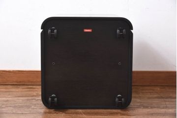 展示美品　Cassina(カッシーナ)　L40 SLED(スレッド)　サイドテーブル(ドロワー)(定価約19万円)