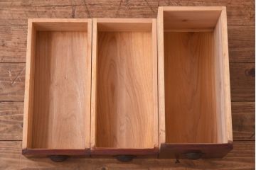 アンティーク家具　和製アンティーク　天板一枚板　小引き出し脚　木の風合いが味わい深い裁ち板(ローテーブル、作業台)